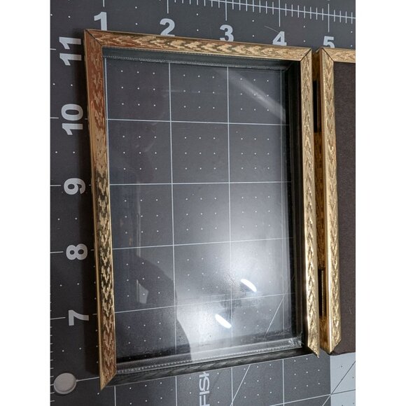 MCM Tri Fold Gold tone metal standing picture frame Intercraft vtg - Picture 7 of 8